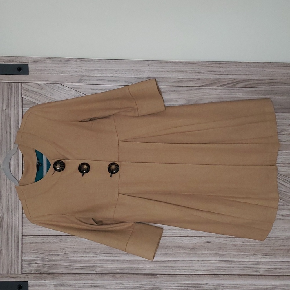 Camel 3/4 sleeve jacket